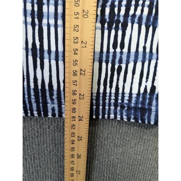 Snoskins Top Womens Medium Abstract Tee Layer T-Shirt Athletic Active Stretchy - Picture 7 of 10